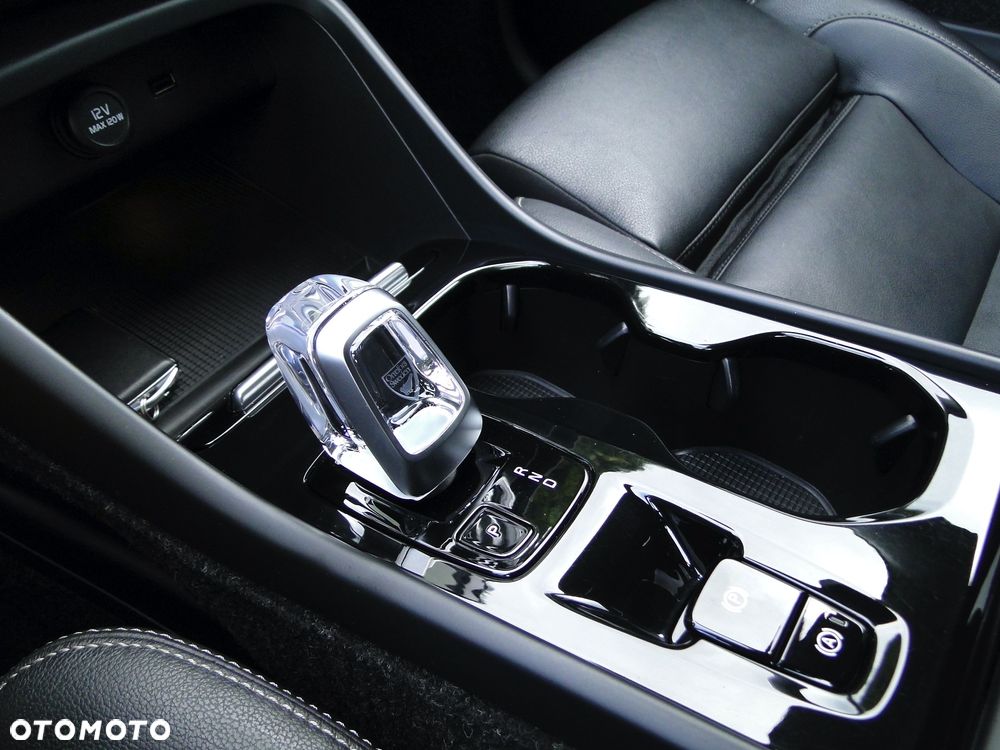 Volvo XC 40 D3 AWD Inscription - 25