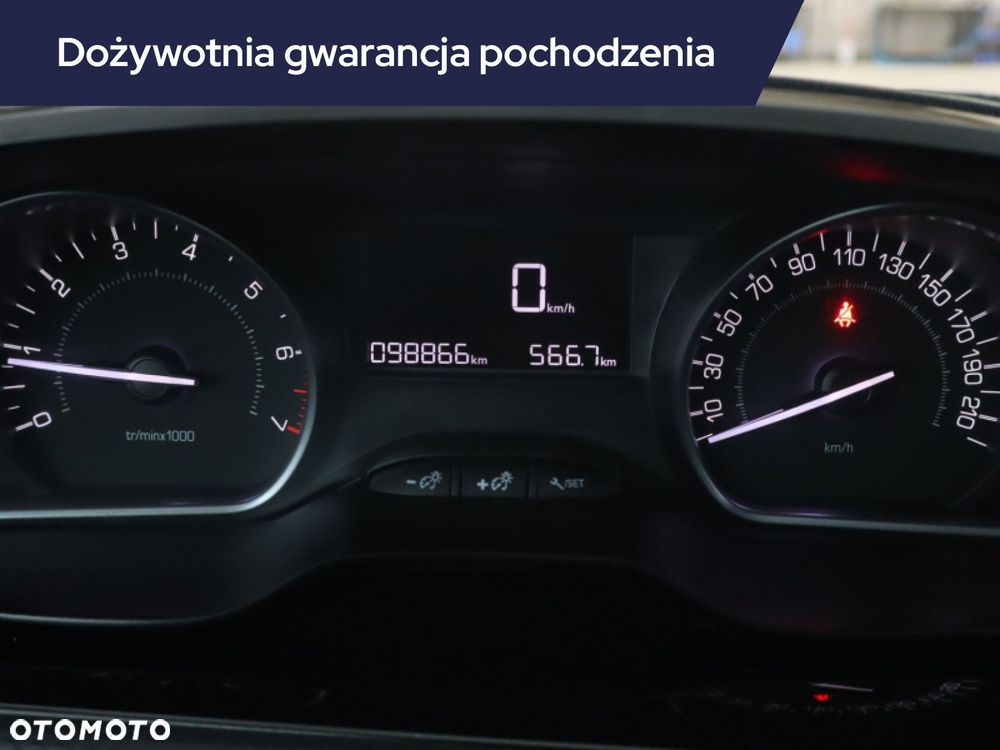 Peugeot 2008 - 13