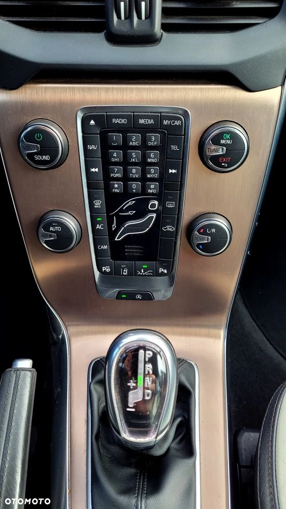 Volvo V40 D3 Geartronic Summum - 26