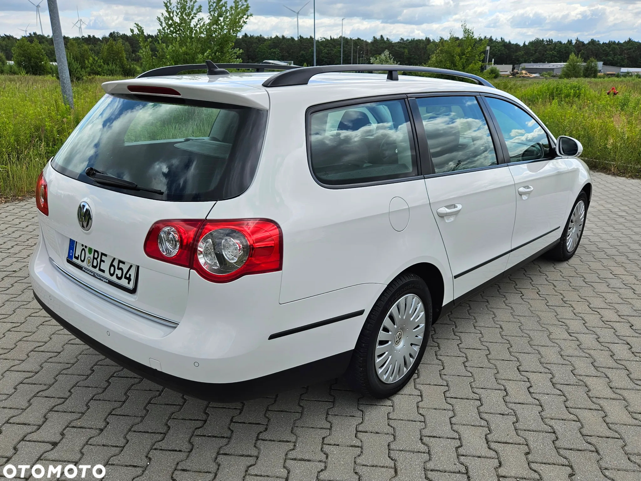 Volkswagen Passat Variant 2.0 TDI Trendline - 18