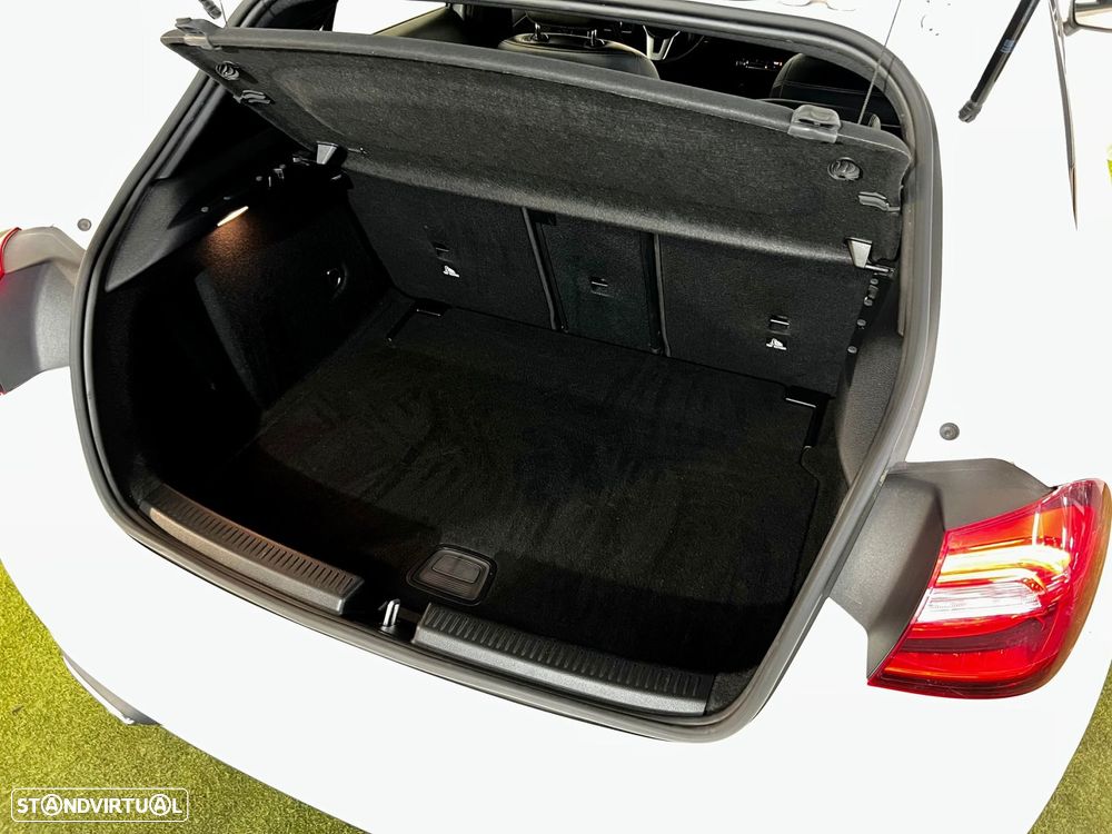 Mercedes-Benz A 200 d 8G-DCT Progressive - 28