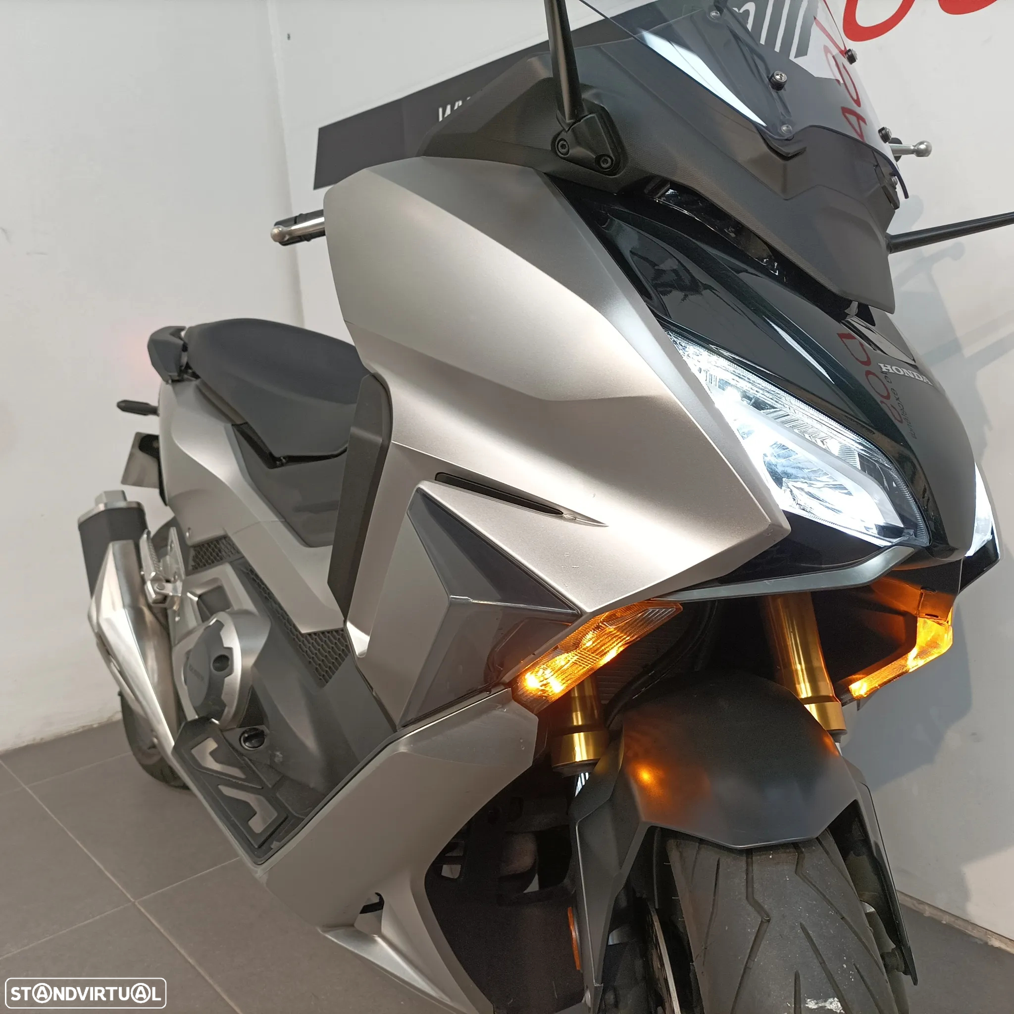 Honda Forza 750 - 4