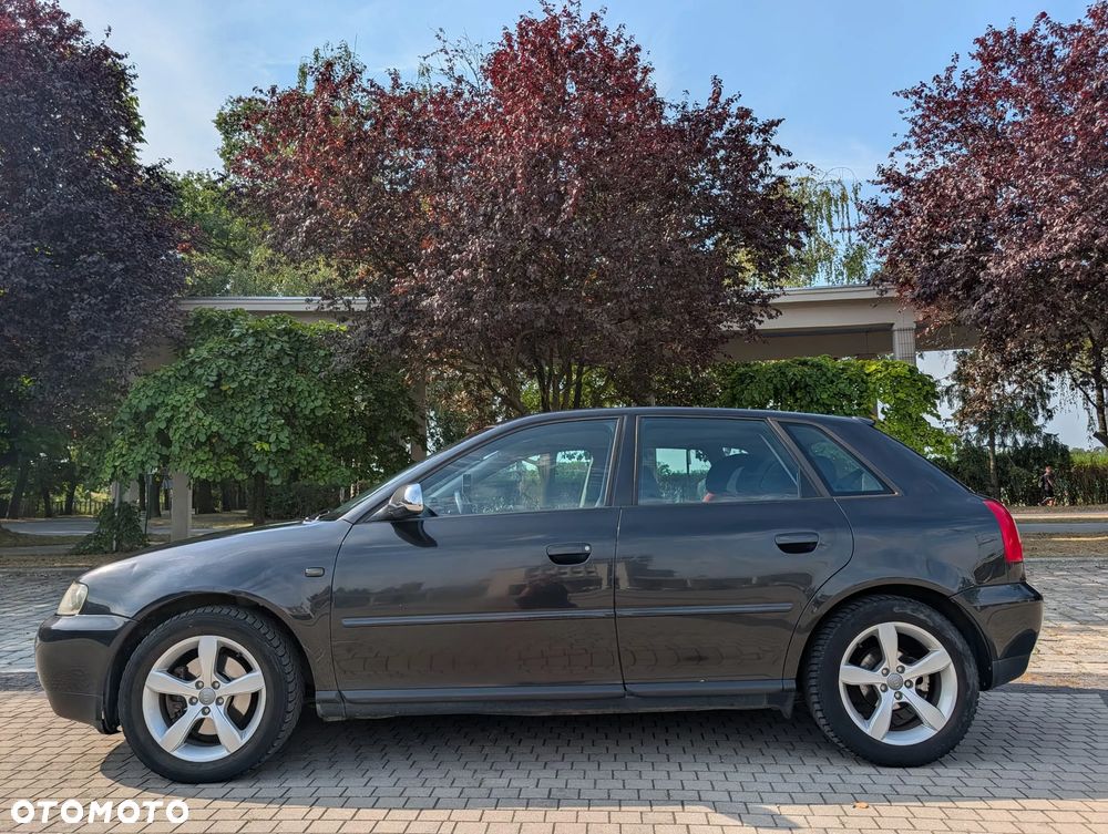 Audi A3 Sportback 1.8T Ambition - 1