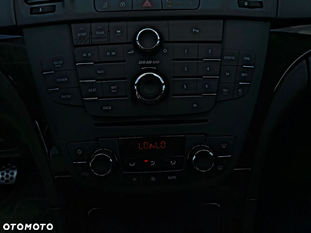 Opel Insignia - 12