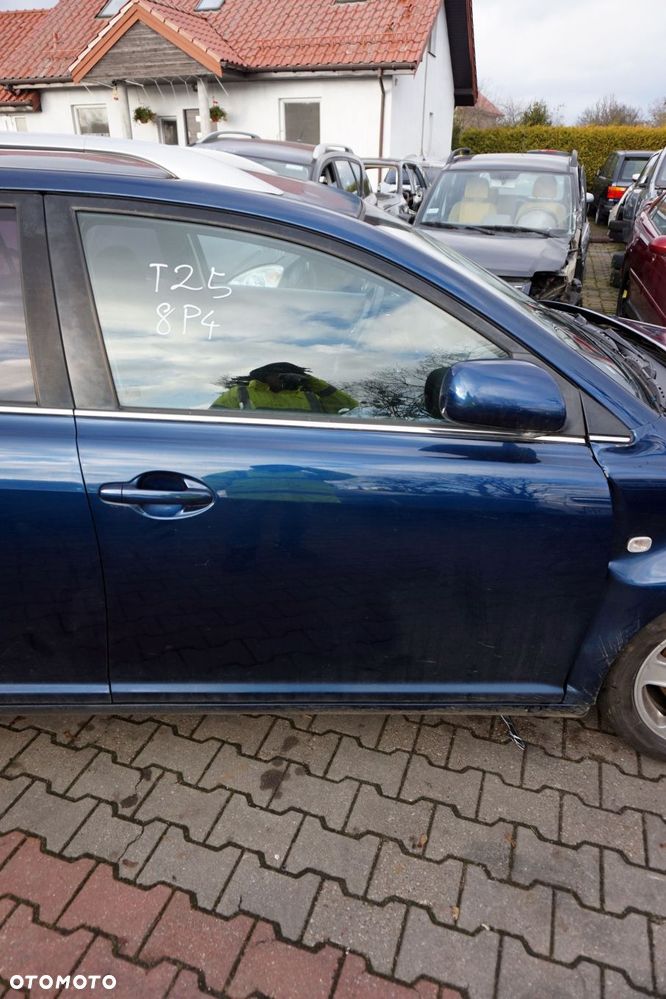 DRZWI PRZEDNIE PRAWE AVENSIS II T25 KOMBI 8P4  GRANATOWY TOYOTA 2003-2006 - 1