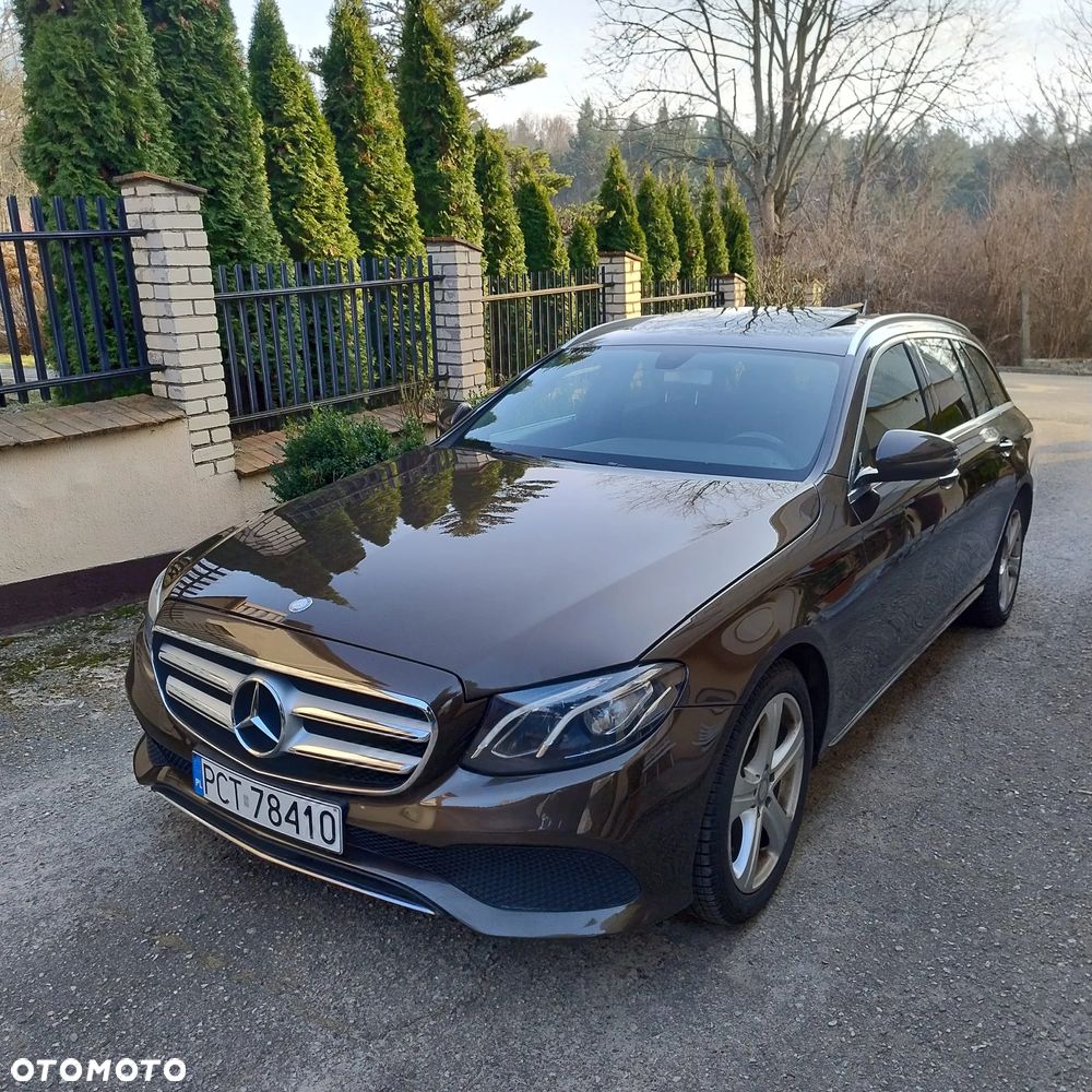 Mercedes-Benz Klasa E ver-200-d-9g--tronic-avantgarde - 2