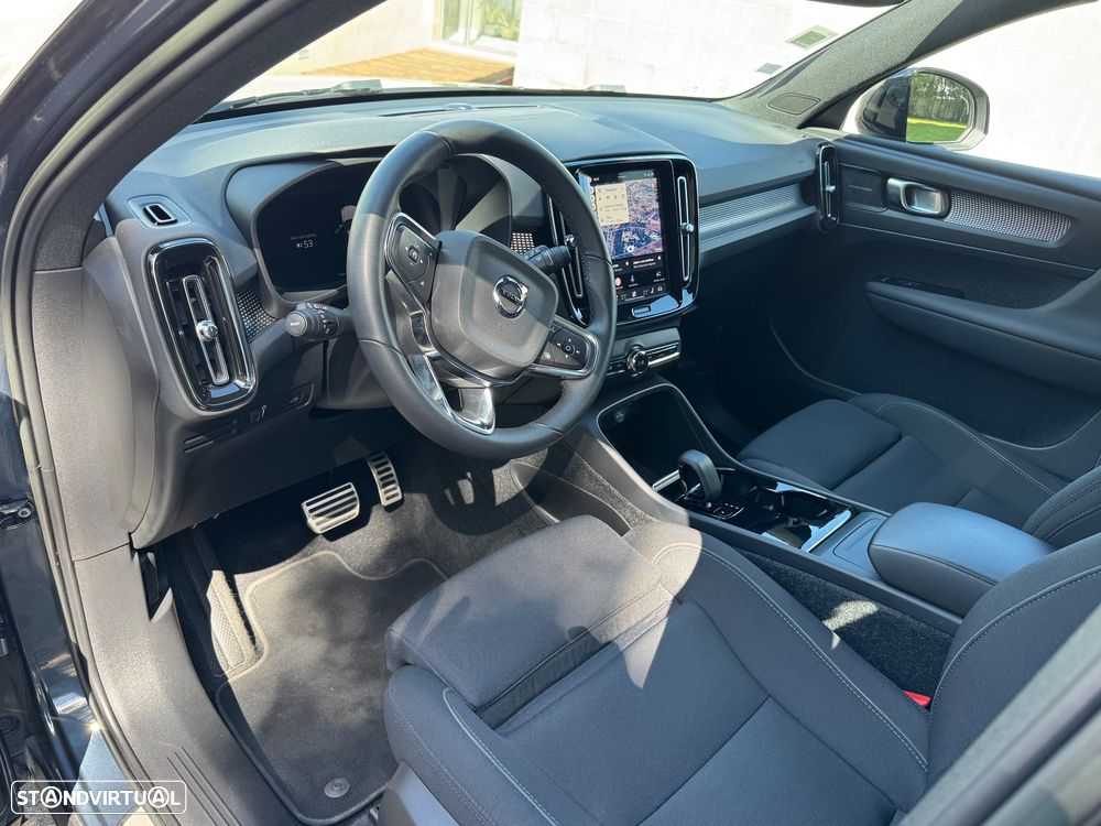 Volvo XC 40 Recharge Pro - 11