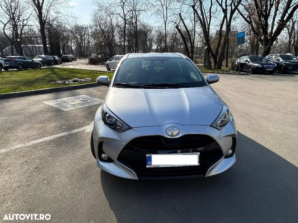 Toyota Yaris - 10