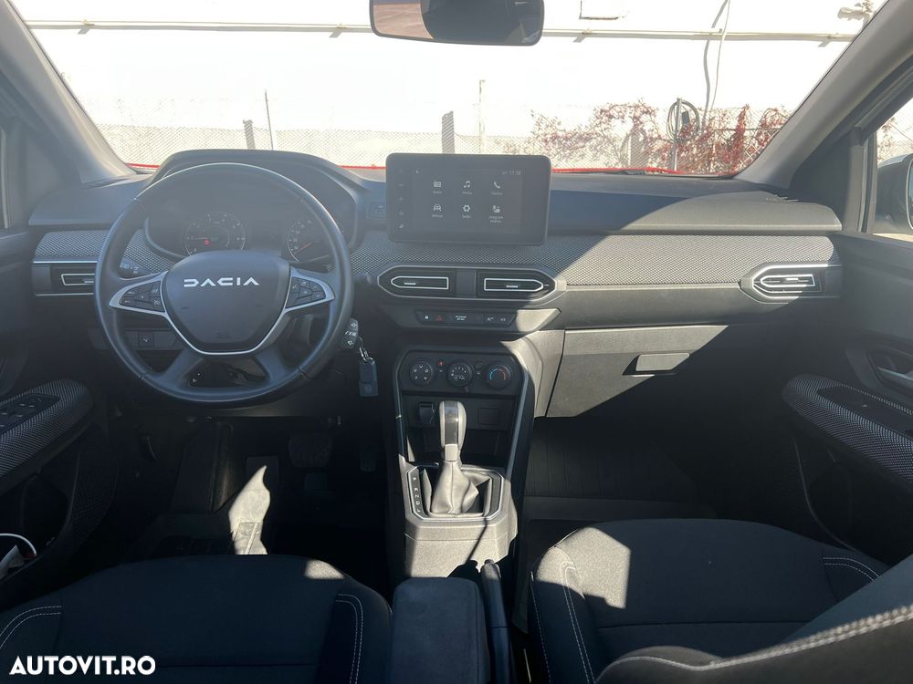 Dacia Logan TCe 90 CVT Comfort - 9