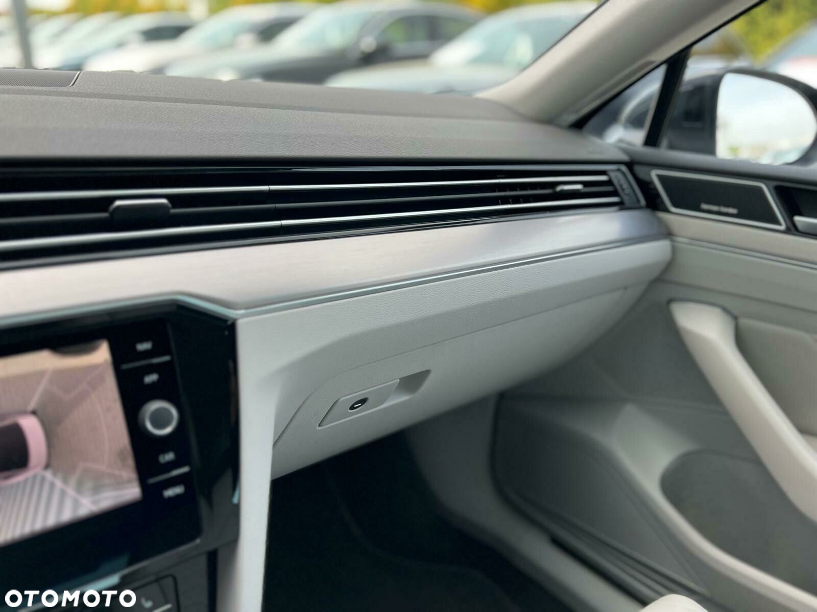 Volkswagen Passat 2.0 TSI Elegance DSG - 12