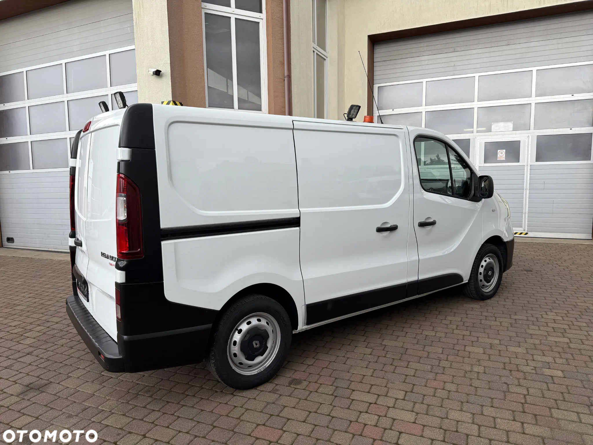 Renault Trafic Warsztat Sortimo - 6