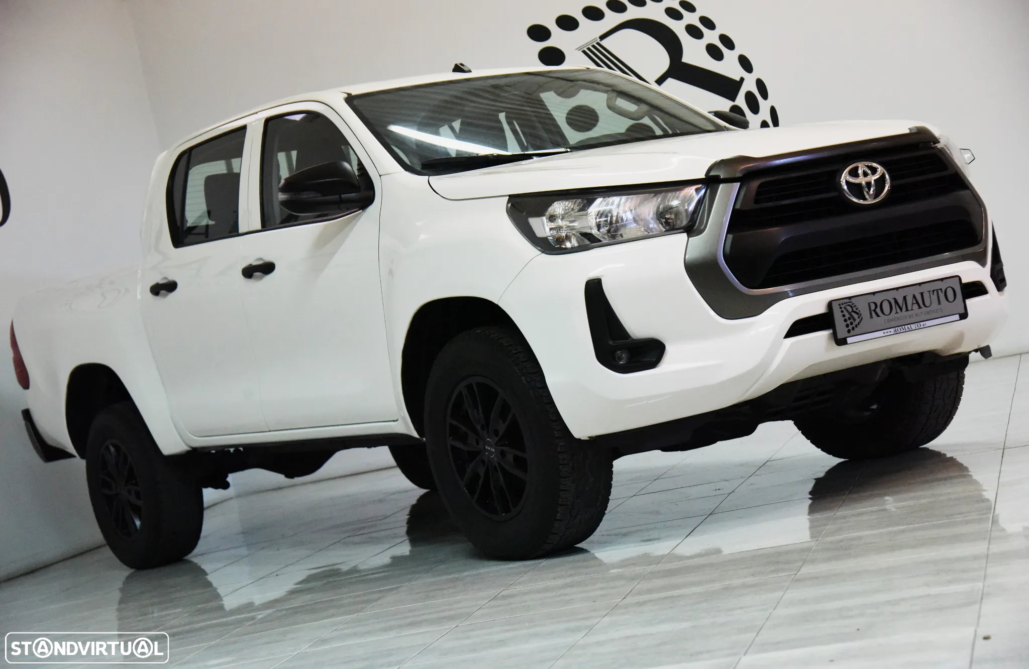 Toyota Hilux 2.4 D-4D 4WD Tracker - 4