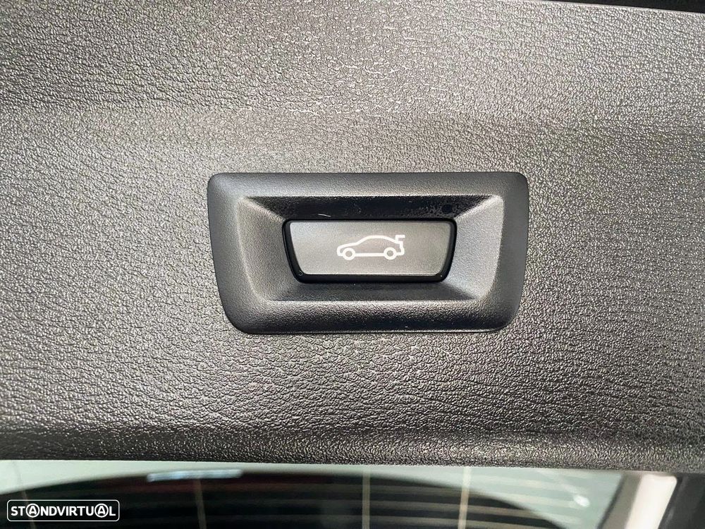 BMW X1 18 d sDrive Auto - 8