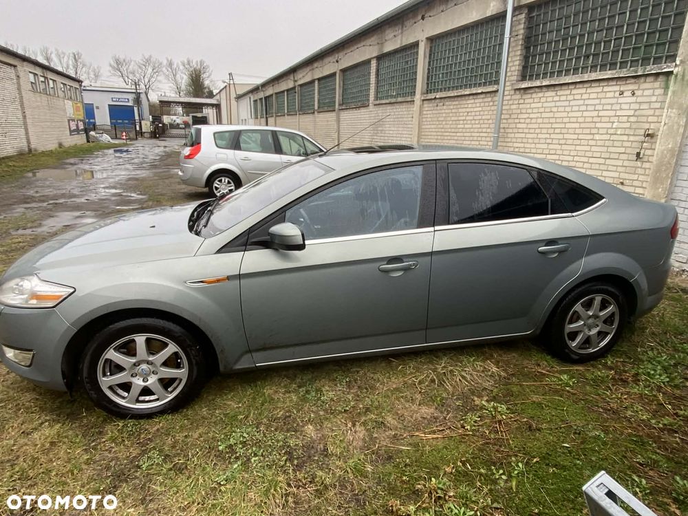 Ford Mondeo - 4