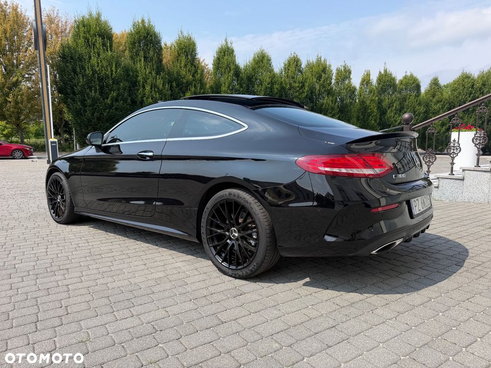 Mercedes-Benz Klasa C 300 4MATIC 9G-TRONIC - 13