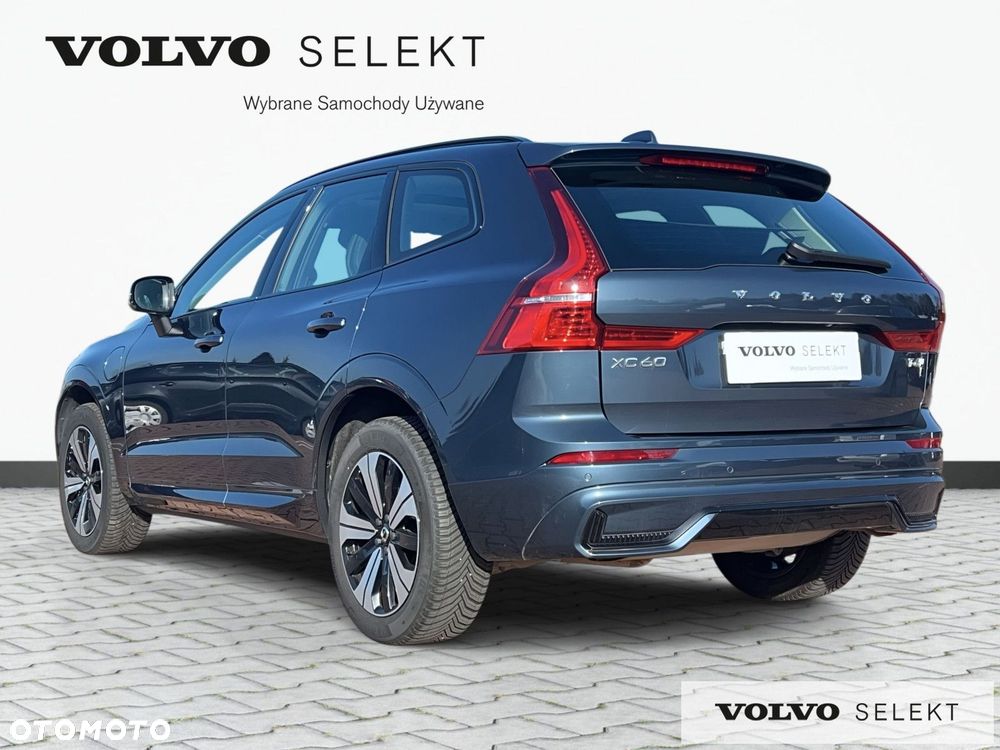 Volvo XC 60 T6 Plug-In Hybrid AWD Plus Dark - 8