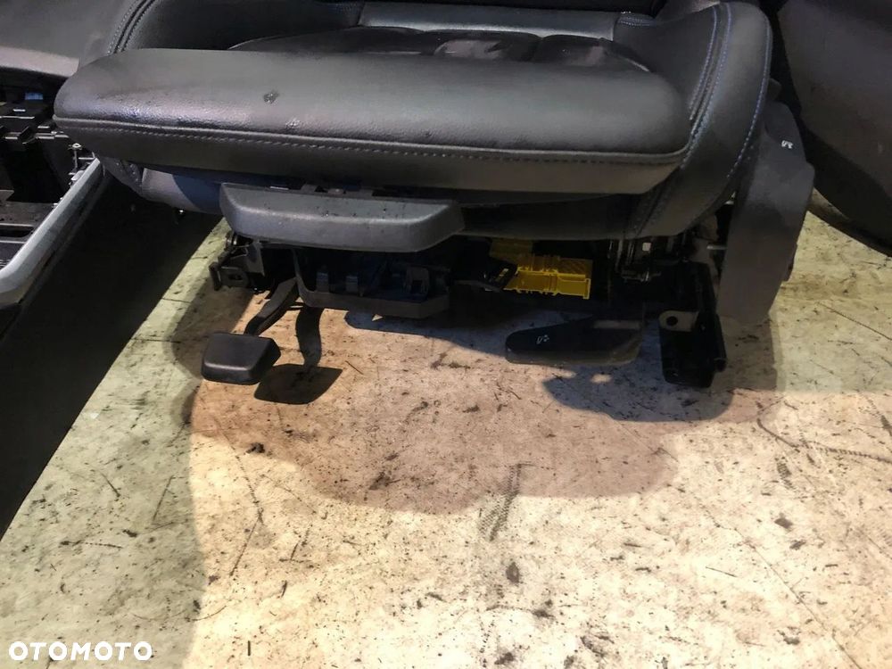 FOTELE TAPICERKA BMW 3 G20 ALCANTARA HARMAN GRZANE - 6
