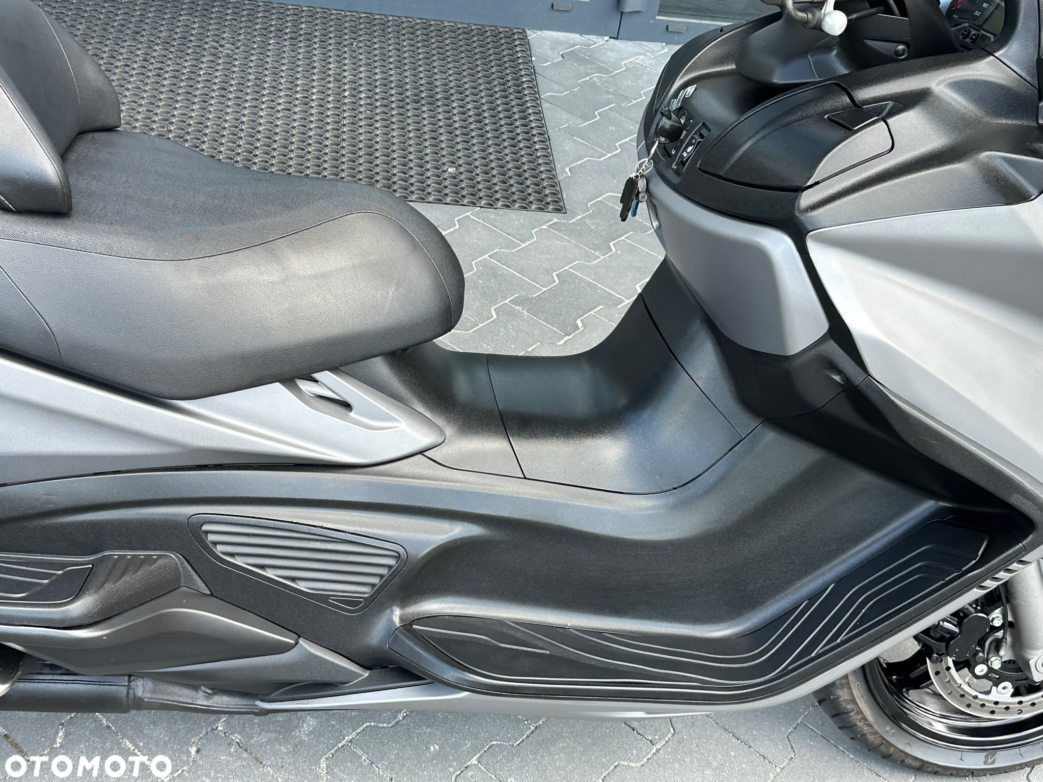 Suzuki Burgman - 14