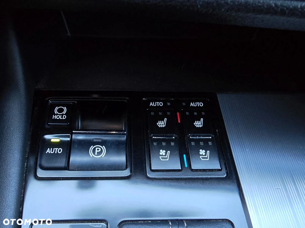 Lexus RX - 16