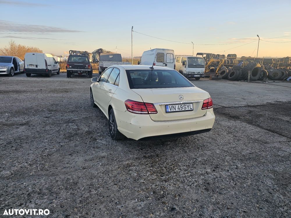 Mercedes-Benz E 200 BlueTEC 7G-TRONIC Elegance - 4