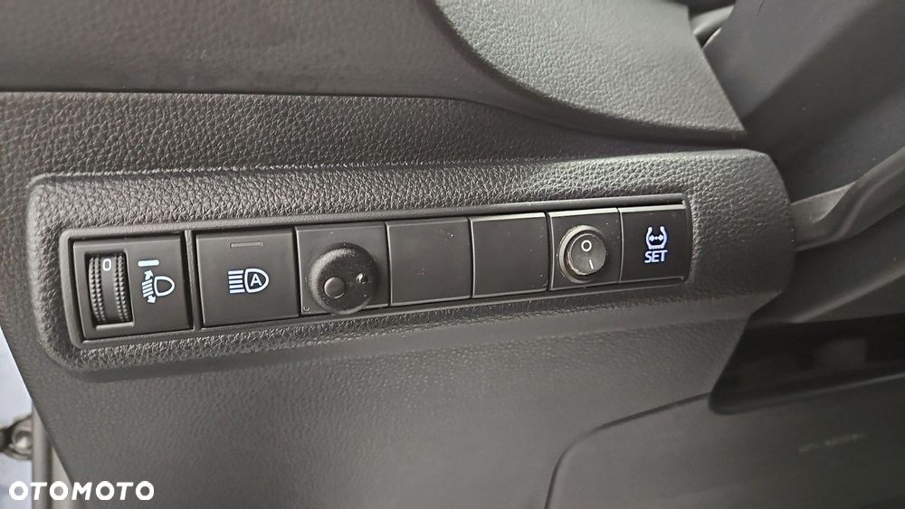 Toyota Corolla 1.5 Comfort - 17
