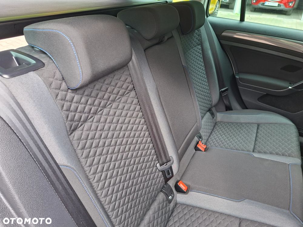 Volkswagen Golf 1.6 TDI DSG Join - 16
