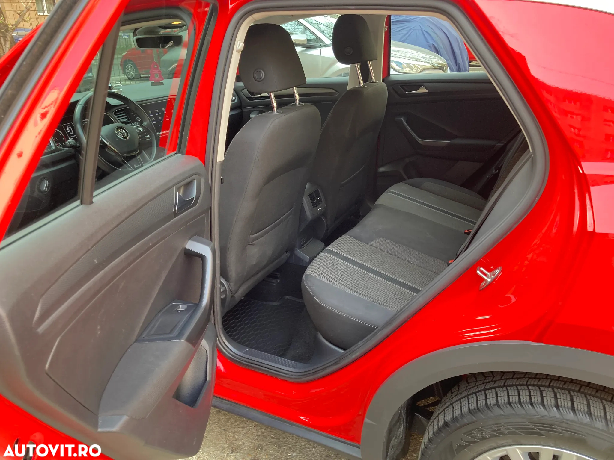 Volkswagen T-ROC 1.0 TSI Design - 13
