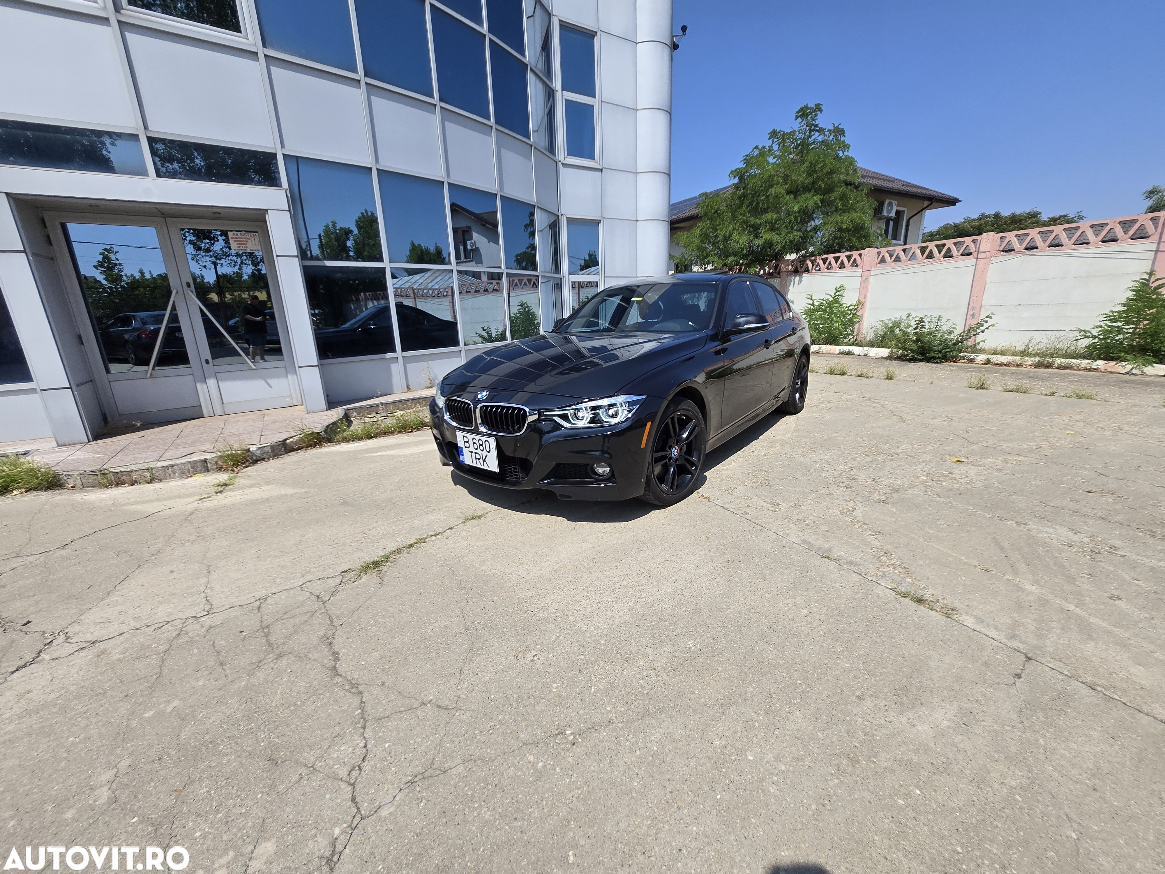 BMW Seria 3 330i xDrive AT M Sport - 16