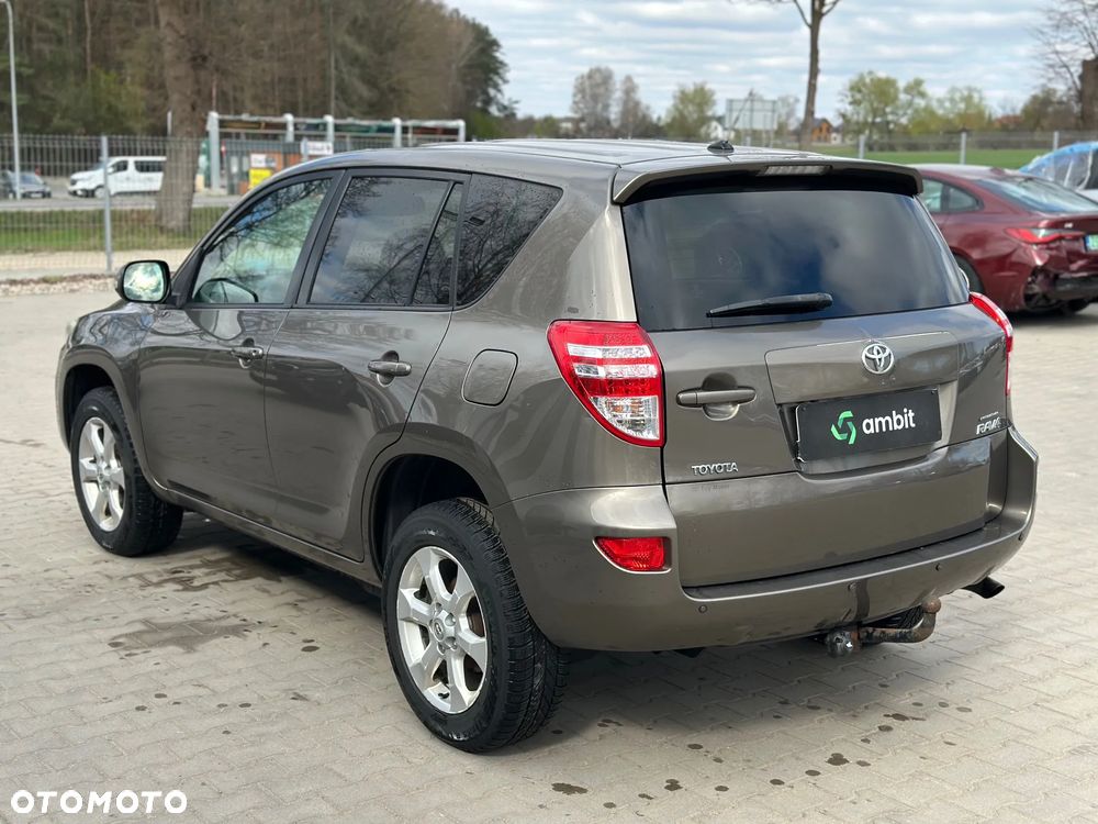 Toyota RAV4 - 7