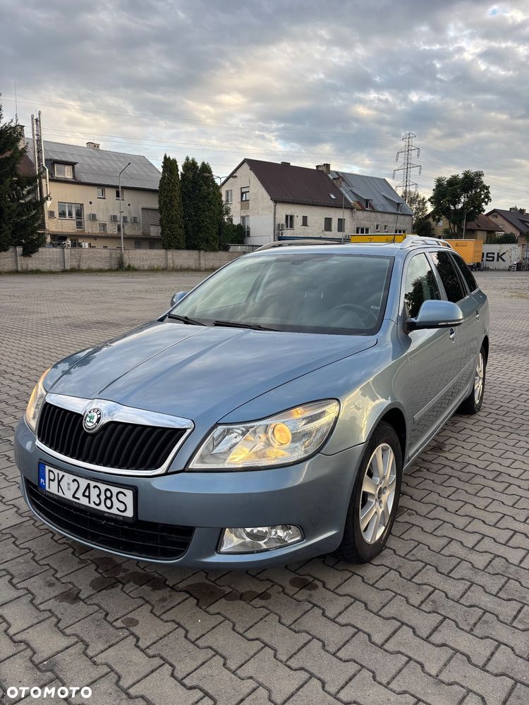 Skoda Octavia II (2004-2013) 1.6 TDI Elegance DSG, 2010
