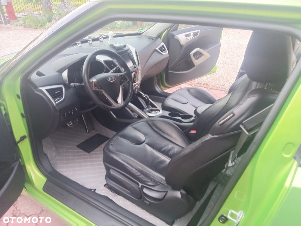 Hyundai Veloster 1.6 DCT Premium - 6