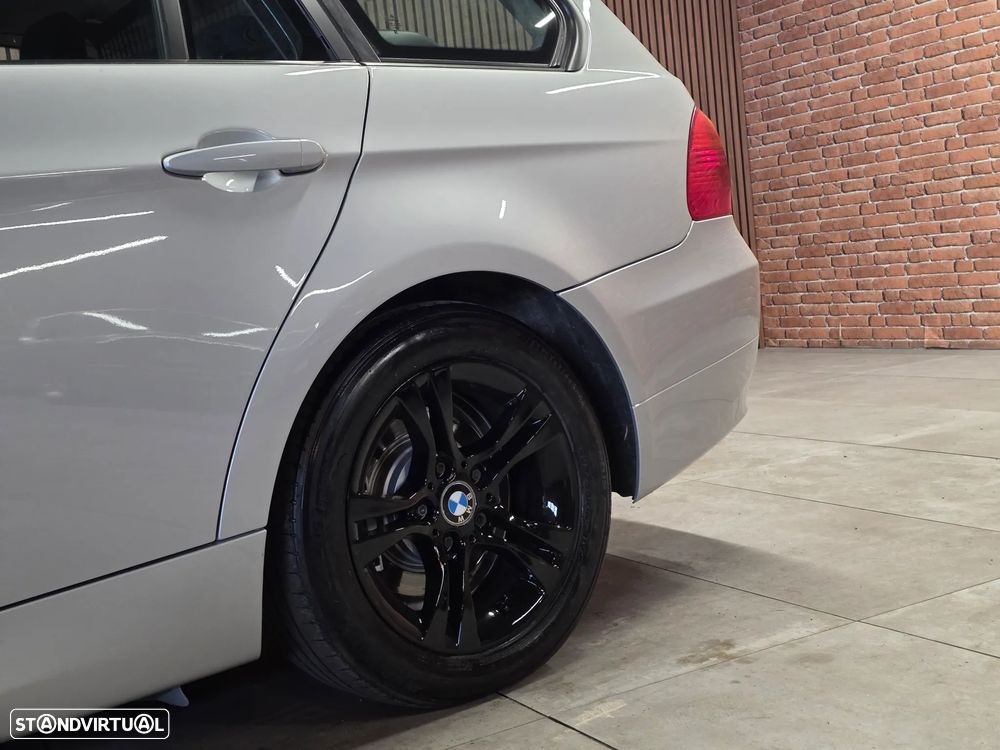 BMW 320 d Navigation - 10