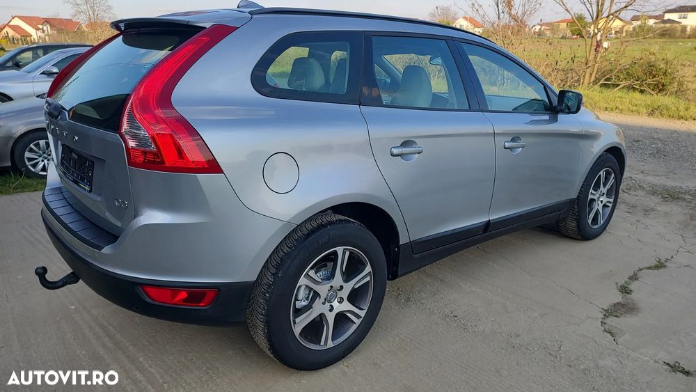 Volvo XC 60 D3 Aut. Momentum - 6