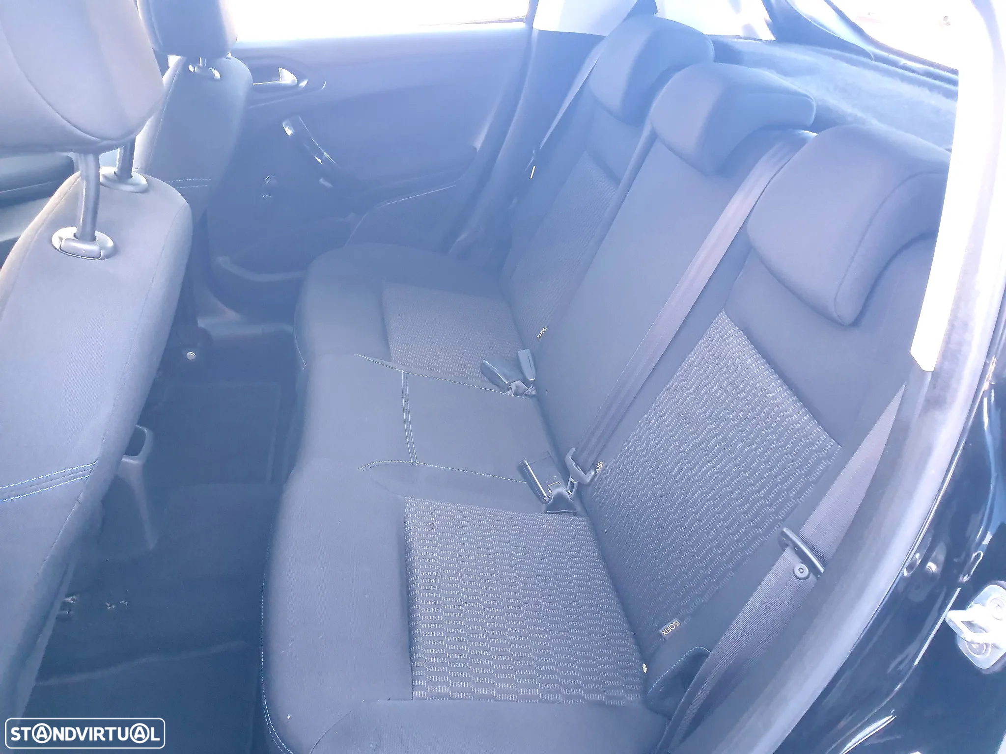 Peugeot 208 1.6 BlueHDi Style - 14