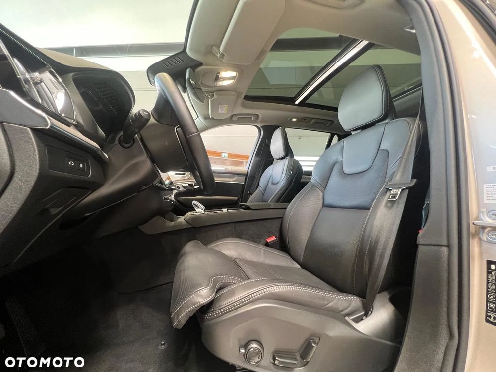 Volvo XC 90 - 19
