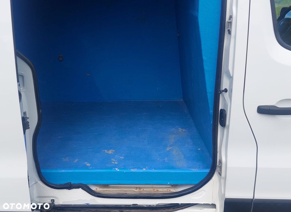 Renault TRAFIC - 18