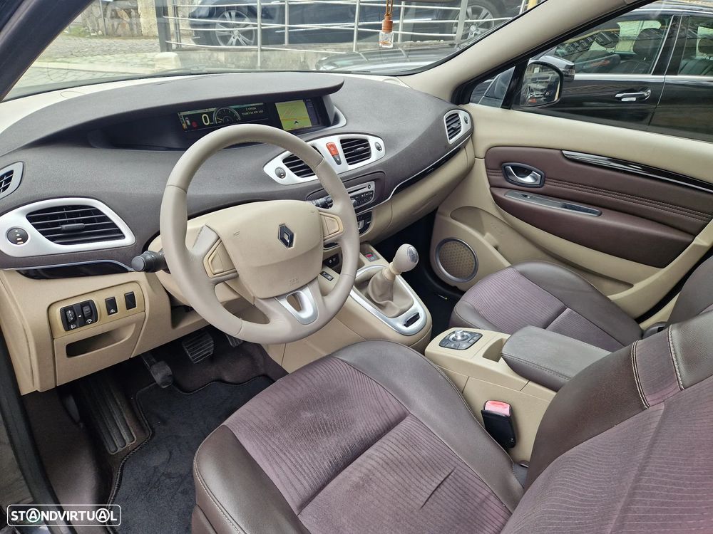 Renault Grand Scénic 1.5 dCi Bose Edition 7L - 17