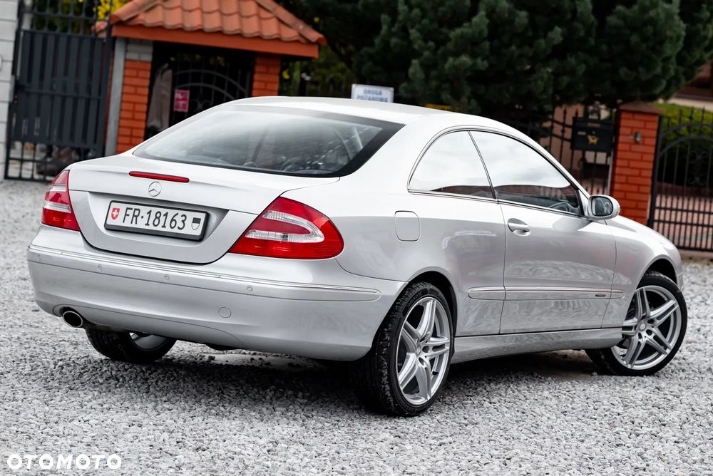 Mercedes-Benz CLK 320 Avantgarde - 9