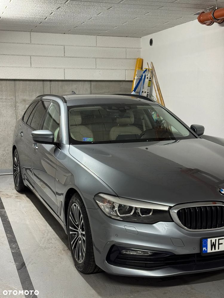 BMW Seria 5 520d xDrive Sport Line sport - 5