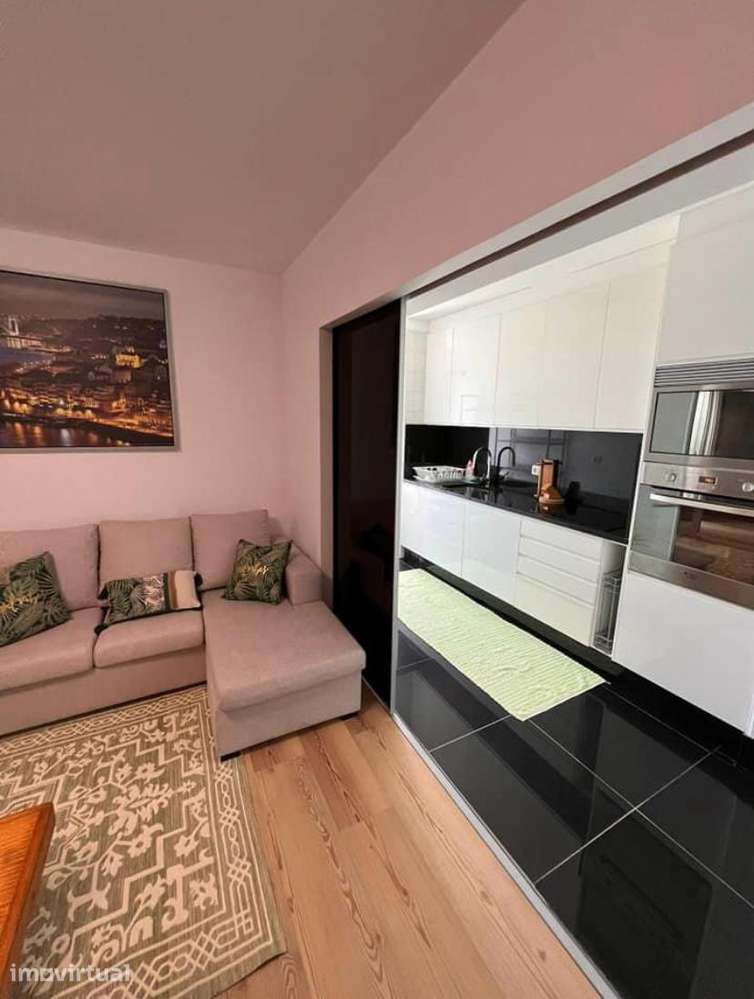 Apartamento T3 (convertido em T4) com 2 casas de banho em Ramalde - Grande imagem: 2/13