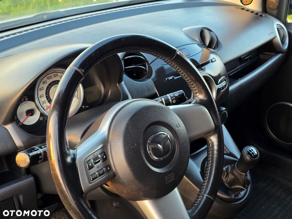 Mazda 2 1.5 Sport - 16