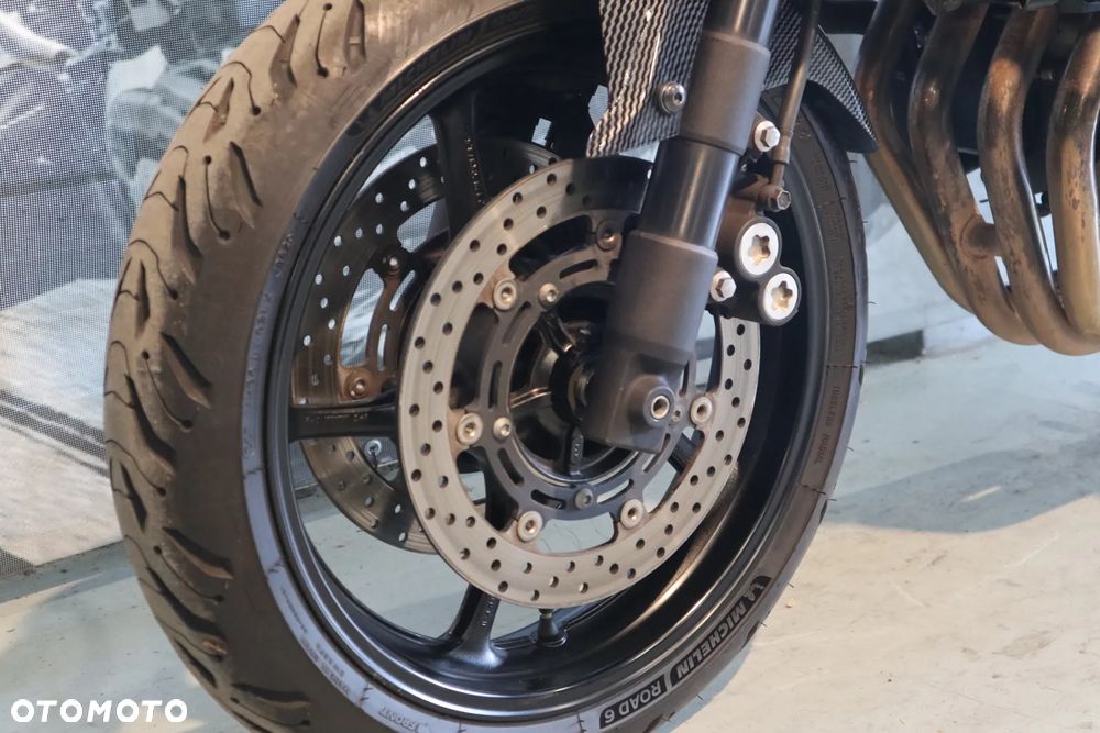 Yamaha FZ6 - 10