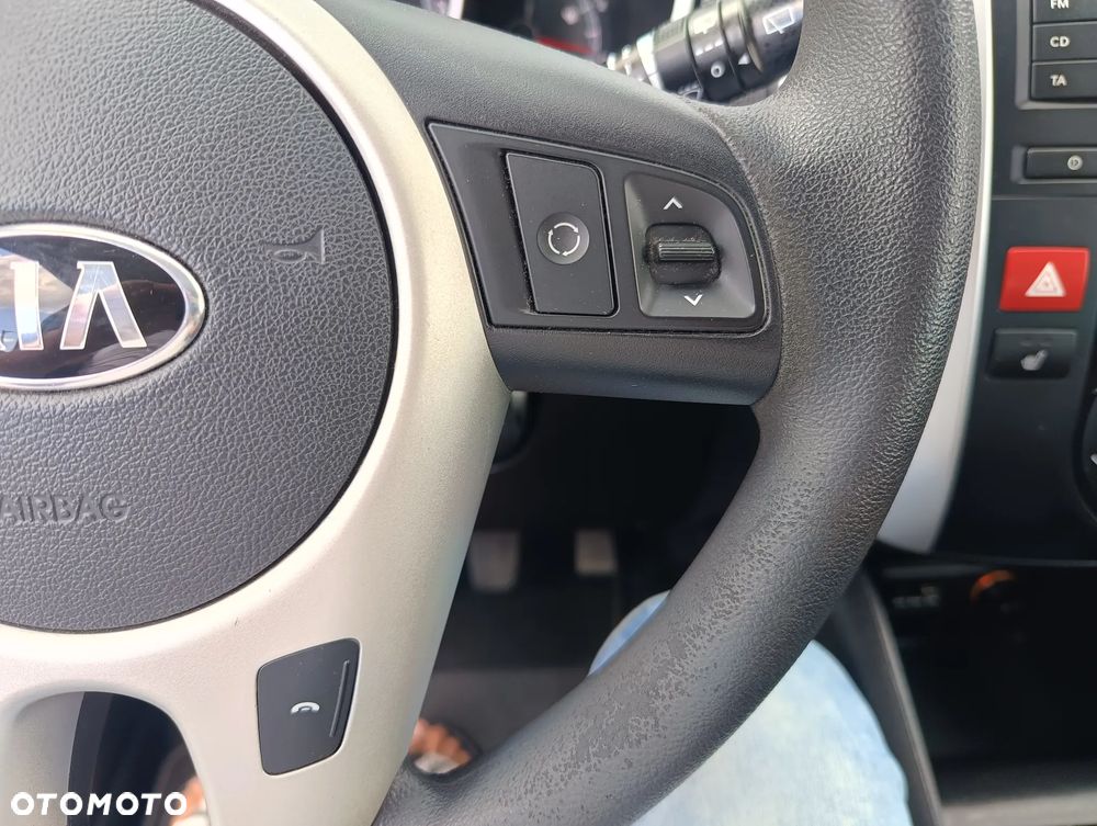 Kia Venga 1.4 CVVT Business Line - 26