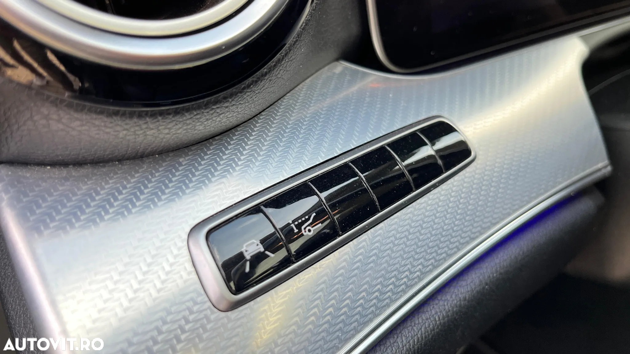 Mercedes-Benz E 220 d T 9G-TRONIC Avantgarde - 11