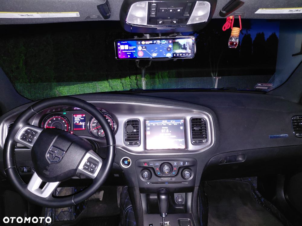 Dodge Charger 5.7 V8 RT - 18
