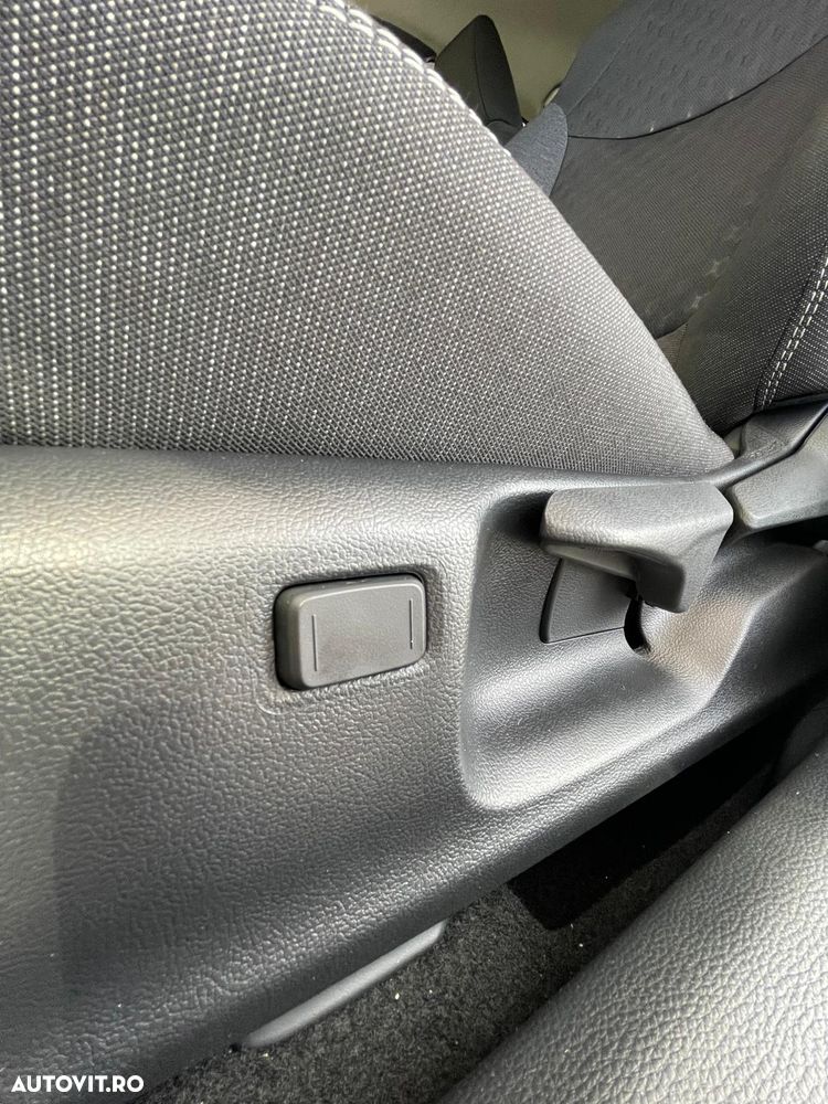 Toyota Corolla 1.8 HSD Dynamic - 19