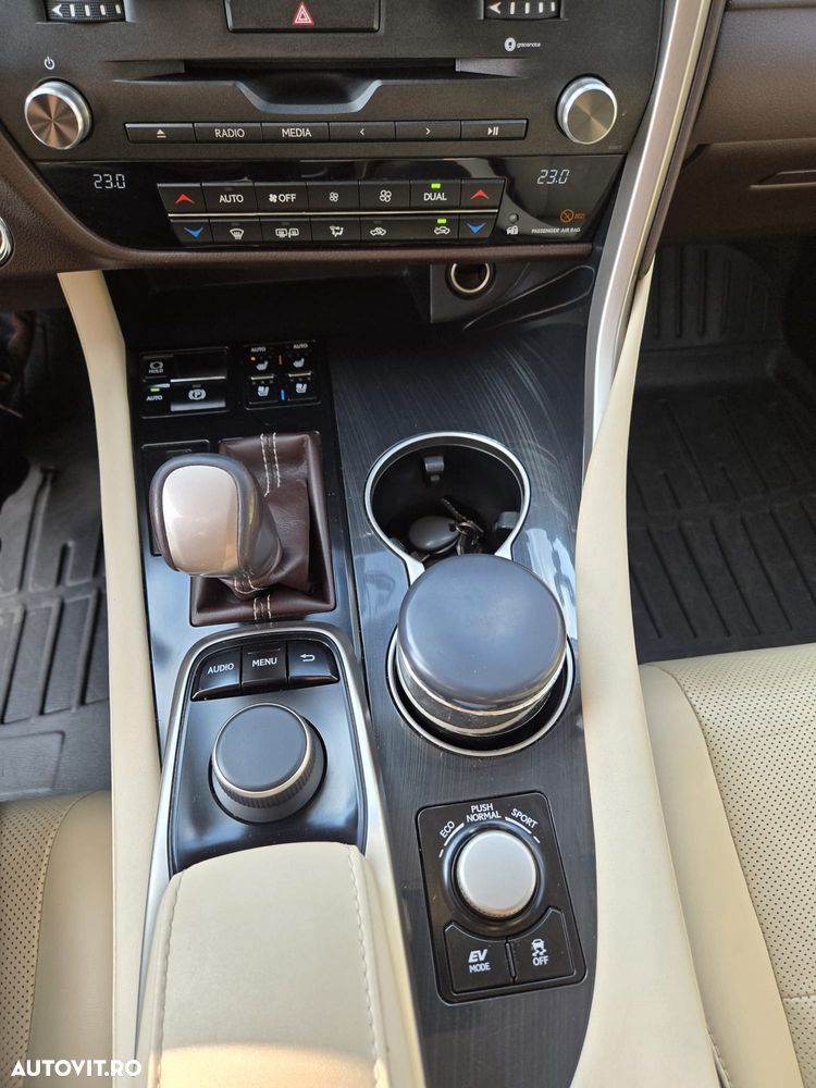 Lexus Seria RX 450h AWD Executive Sport Edition - 13