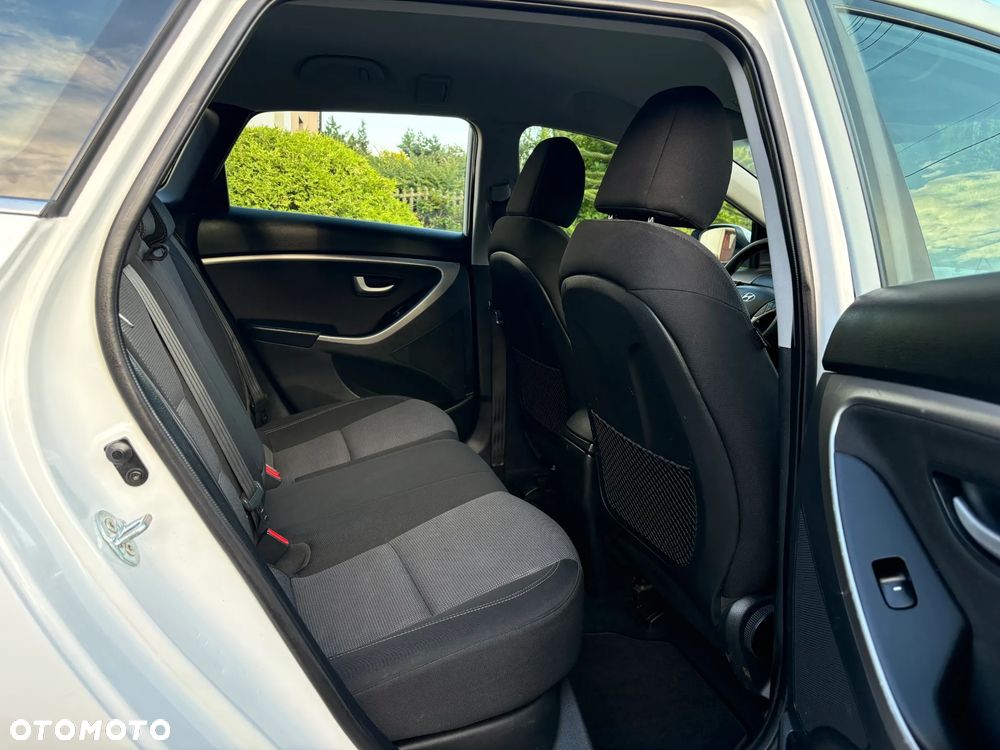 Hyundai i30 - 19