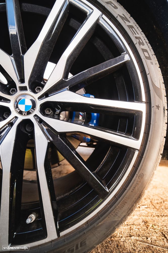 BMW X5 45 e xDrive Pack M - 11