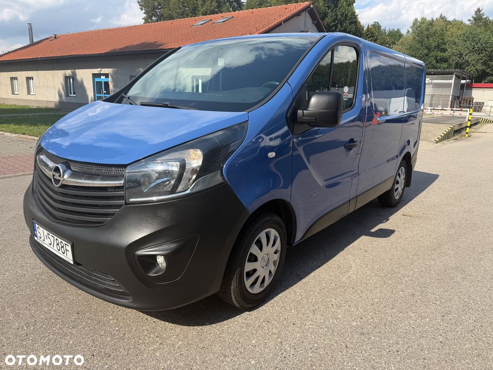 Opel Vivaro - 1
